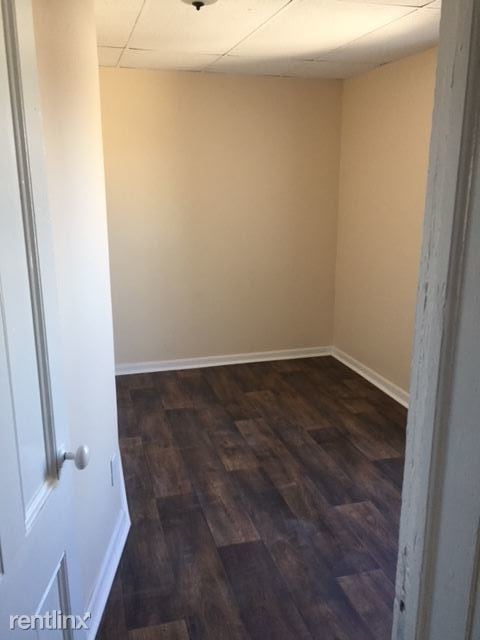 Building Photo - 3 br, 1.5 bath Duplex - 221B Horseheads Blvd