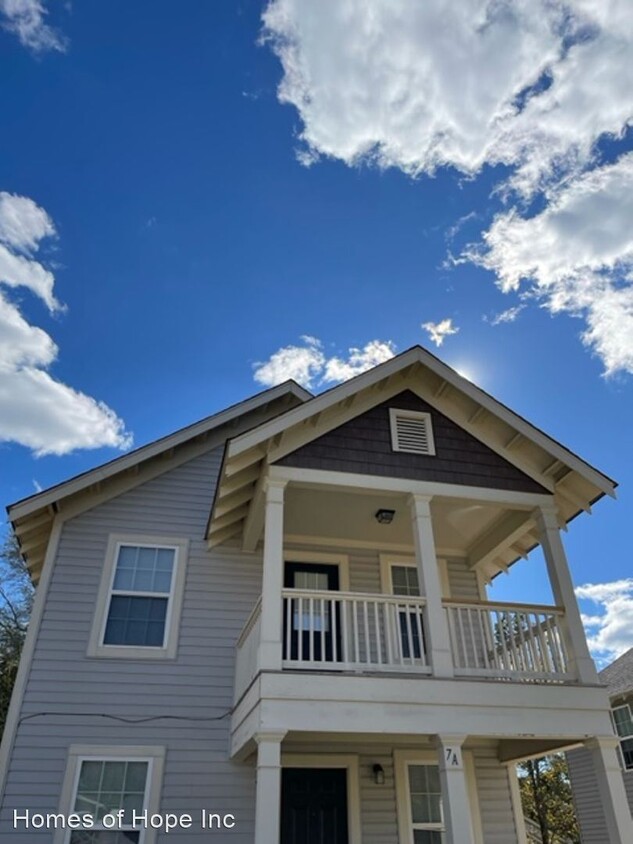 Primary Photo - 2 br, 1 bath House - 7-B Verner Springs Rd.