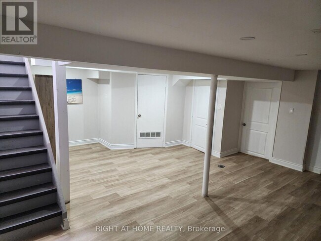 Photo du bâtiment - 64 Mill St