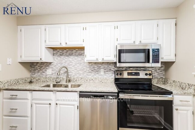 Foto del edificio - SPECIAL: 50% off first month's rent!  This...
