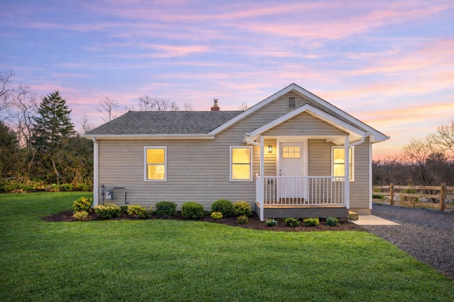 Building Photo - 193 Sidney Rd