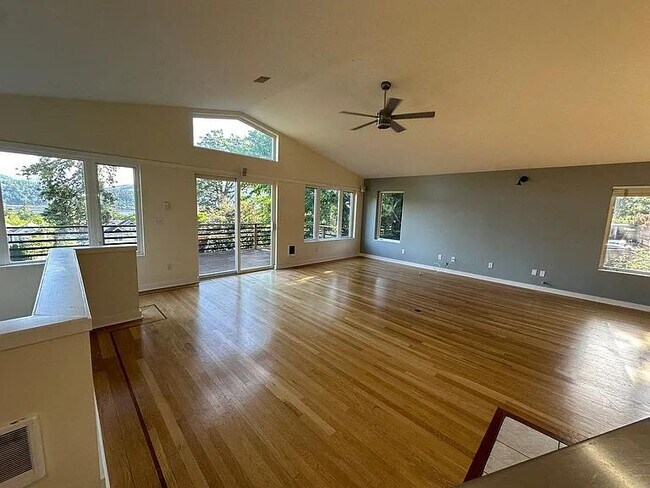 Foto del edificio - 1646 W 65th Pl