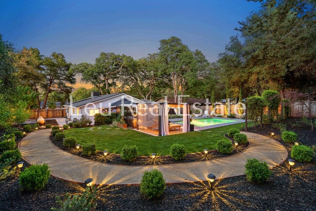 Building Photo - 3777 De Sabla Rd