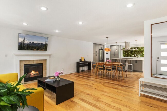 Foto del edificio - 3Bd/1.5Ba Kirkland Home