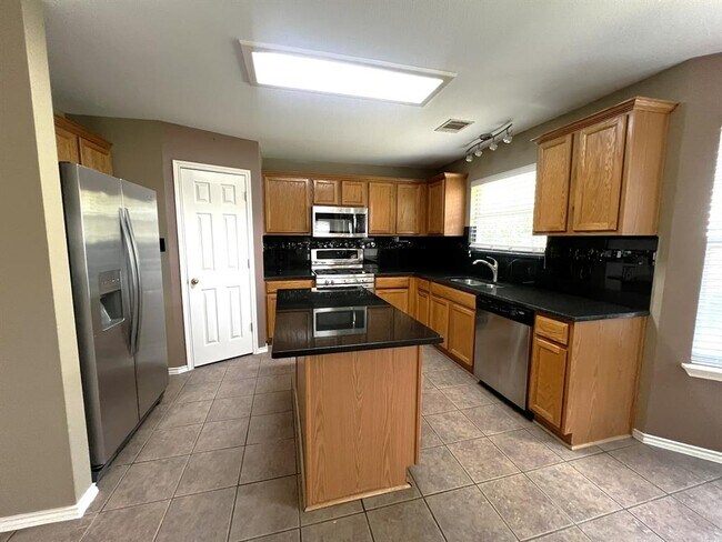 Foto del edificio - 11325 Fletcher Hall Ln