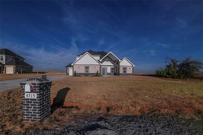 Foto del edificio - 4715 White Tail Ct