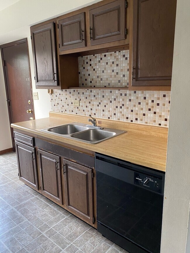 Building Photo - 363 E Rimini Ct