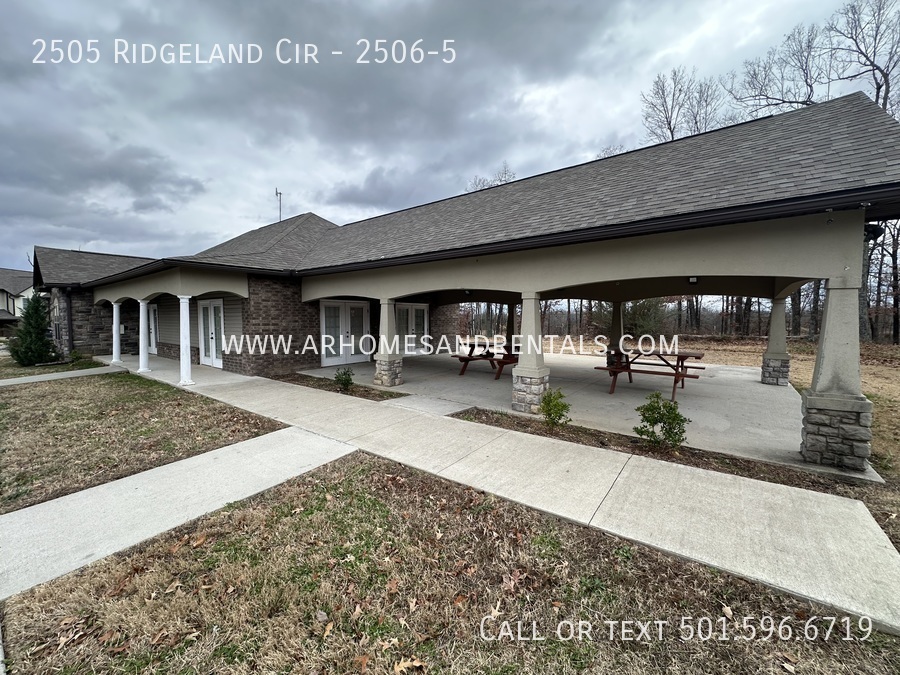 Primary Photo - 2505 Ridgeland Townhomes - 2506-5 | $695 |...