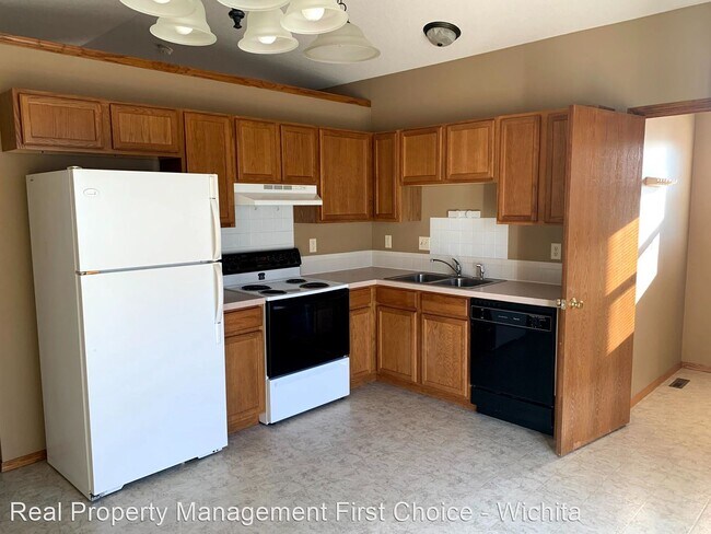 Building Photo - 4 br, 2 bath House - 8923 W Meadow Park St.