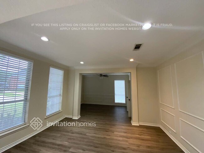 Foto del edificio - 6120 Pinwood Cir