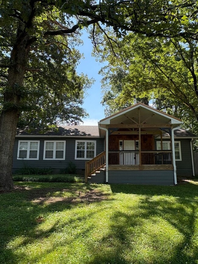 4 Bedroom 2 Bath House - 4 Bedroom 2 Bath House