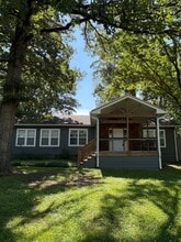 Building Photo - 940 Julian Rd