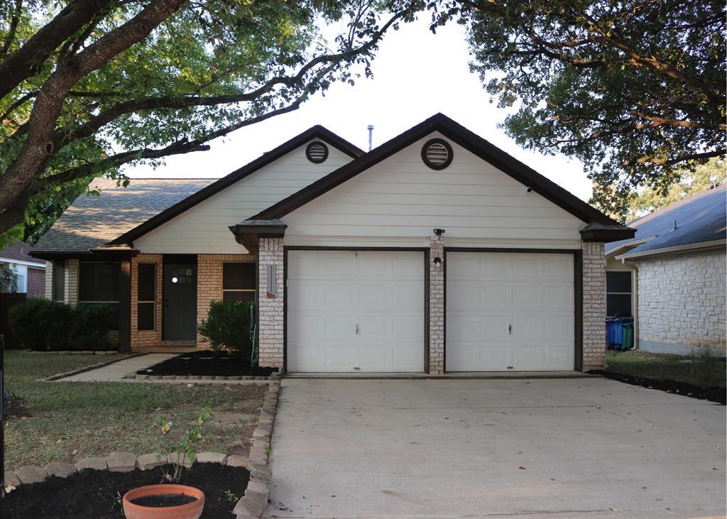 Foto principal - 1111 Blue Fox Dr