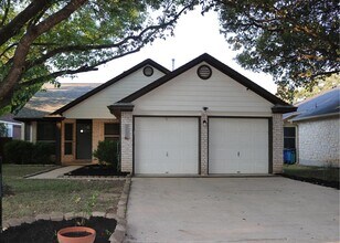 Building Photo - 1111 Blue Fox Dr
