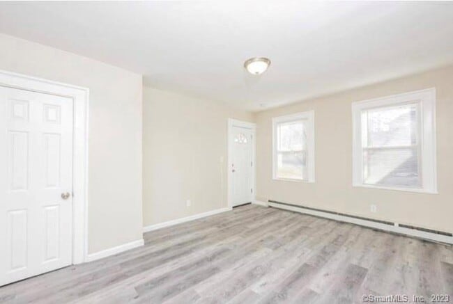 Building Photo - 2818 Whitney Ave