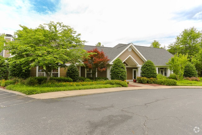 The Lexington - Avana Lexington