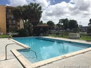 Building Photo - 2 br, 2 bath Condo - 1820 W 53rd St Apt 310