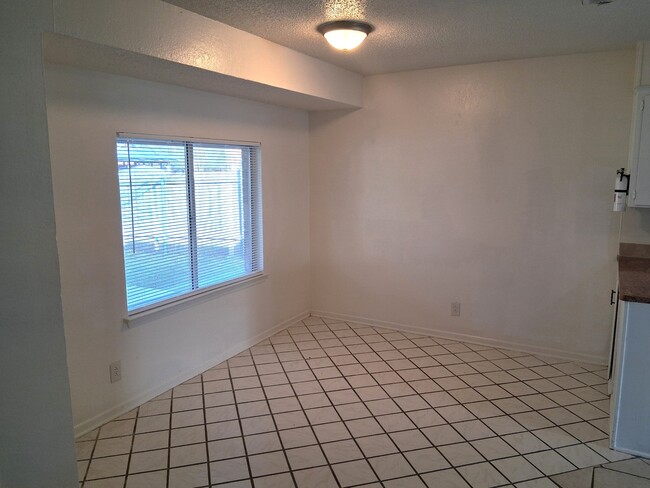 Foto del edificio - 1701 Lenox Ave