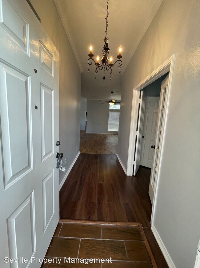 Building Photo - 4 br, 2 bath House - 18006 Hillcrest Rd