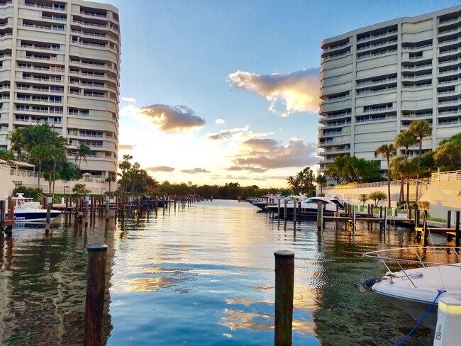 Foto del edificio - 4101 N Ocean Blvd