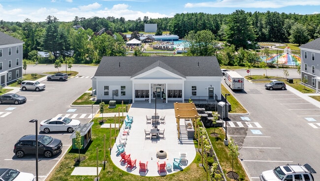 Building Photo - Cloverleaf Apartments