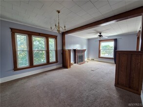 Building Photo - 94 Parkwood Ave
