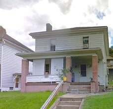 Building Photo - 3233 Orchard St