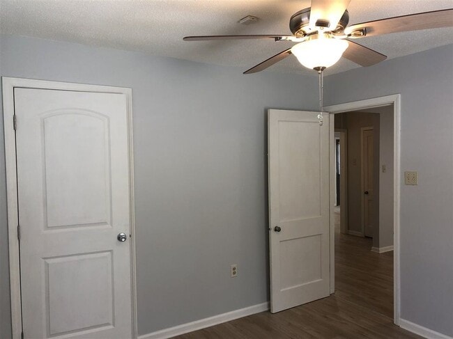 Dormitorio 1 - 3522 Stuart Rd