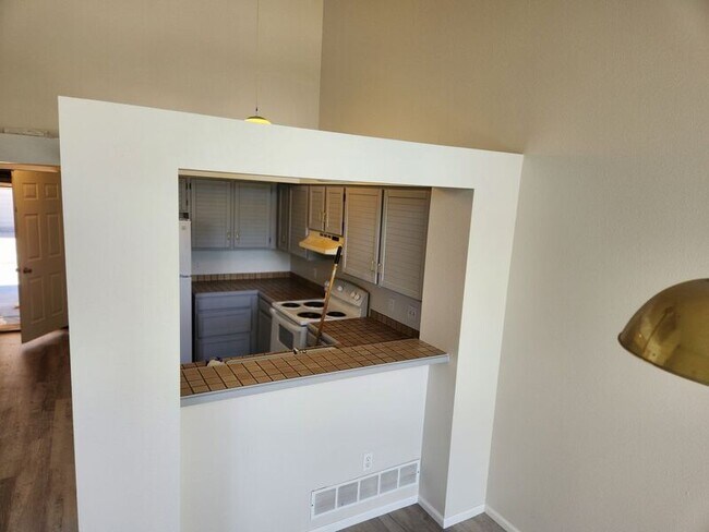 Building Photo - 6858 Zenobia St