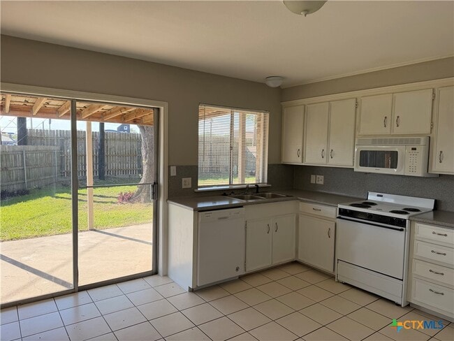 Foto del edificio - 111 Lancelot St