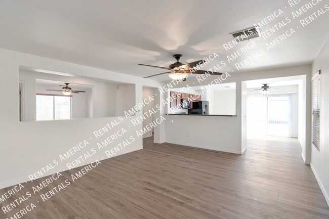 Building Photo - 8345 W Redshank Dr