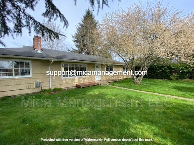 Building Photo - 1117 S 80th St
