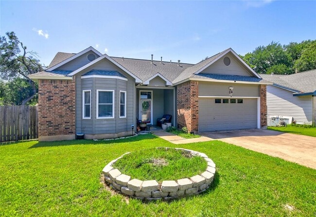 Building Photo - 709 Sapling Cove