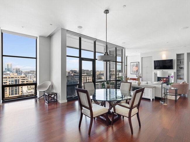 Foto del edificio - 1025 NW Couch St
