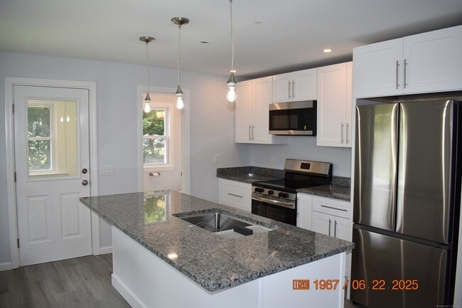 Foto del edificio - 41 Highland Ave
