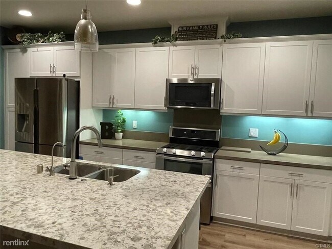 Foto del edificio - 3 br, 2.5 bath Condo - 905 El Paseo