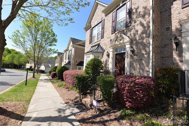 Foto del edificio - 429 Magnolia St