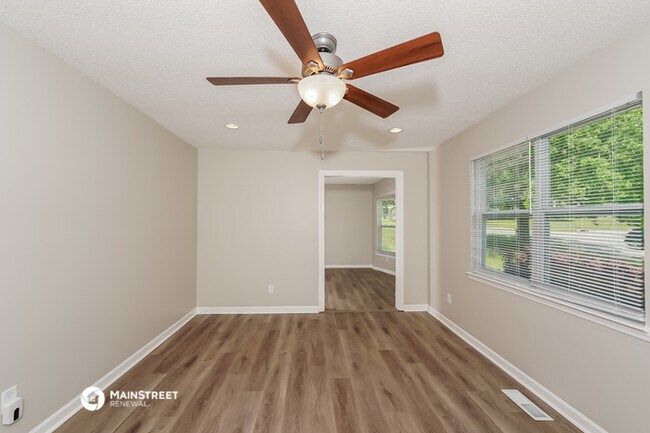 Building Photo - 5943 Shane Cir