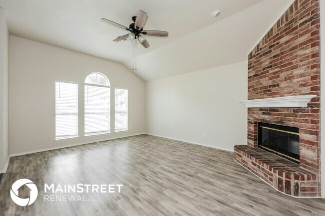 Foto del edificio - 204 Meadowbrooke Dr