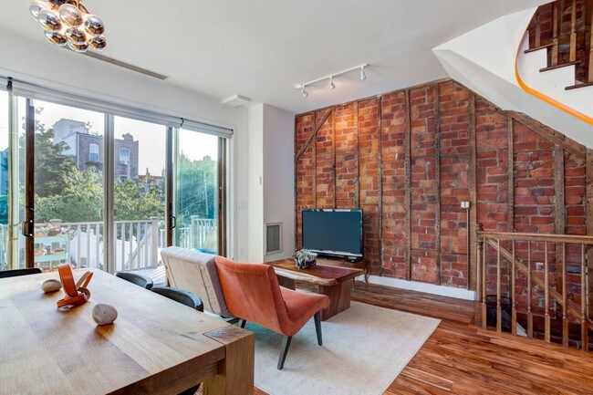 Foto del edificio - 176 12th St
