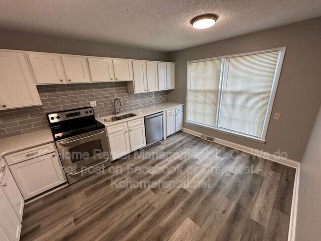 Foto del edificio - 708 NW Mock Ave