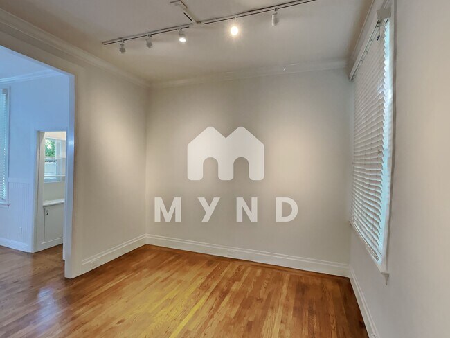 Foto del edificio - 2634 Octavia St Unit 2