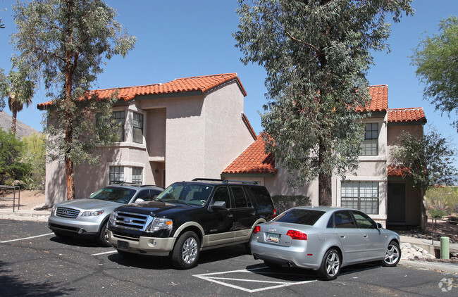 Building Photo - Tierra Catalina Apartments