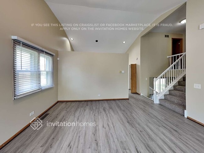 Building Photo - 800 E Belmont Ave