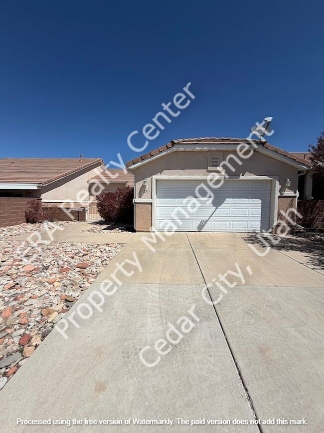 Building Photo - 2155 W 700 S