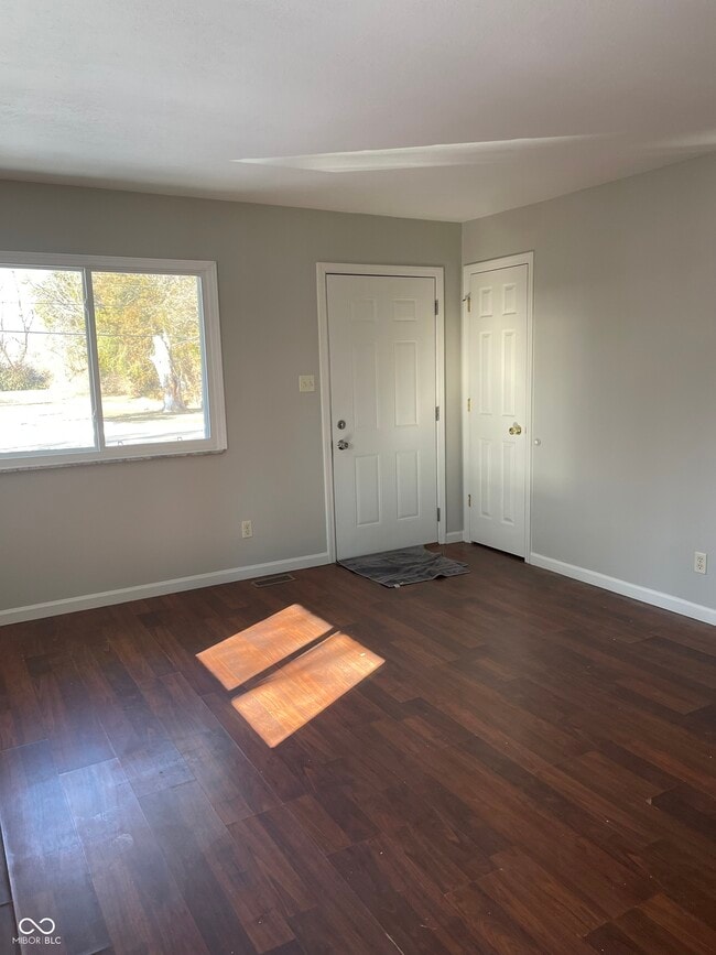 Building Photo - 1023 Janet Dr