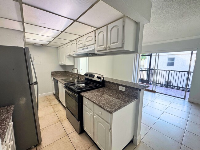 Foto del edificio - 4501 Treehouse Ln