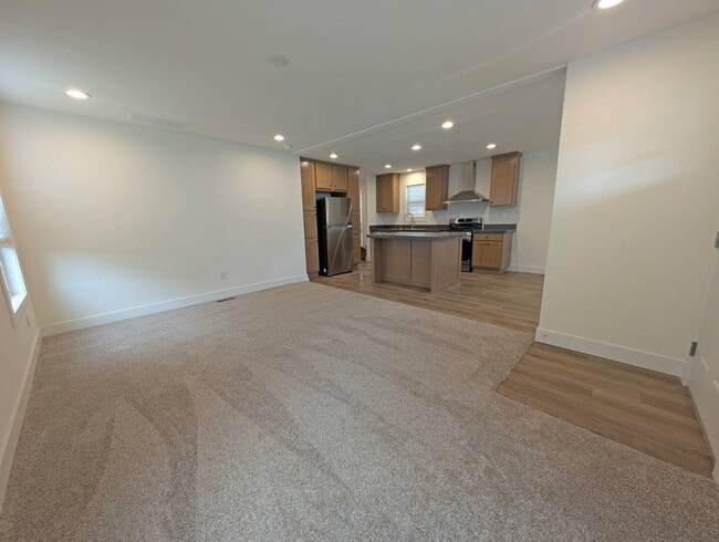 Foto del edificio - 400 Sulphur Bank Dr