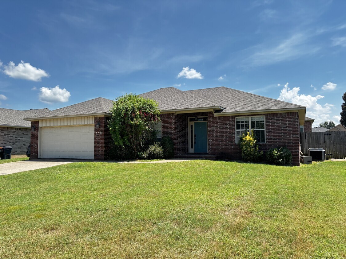Foto principal - 110 Ashbrook Ln