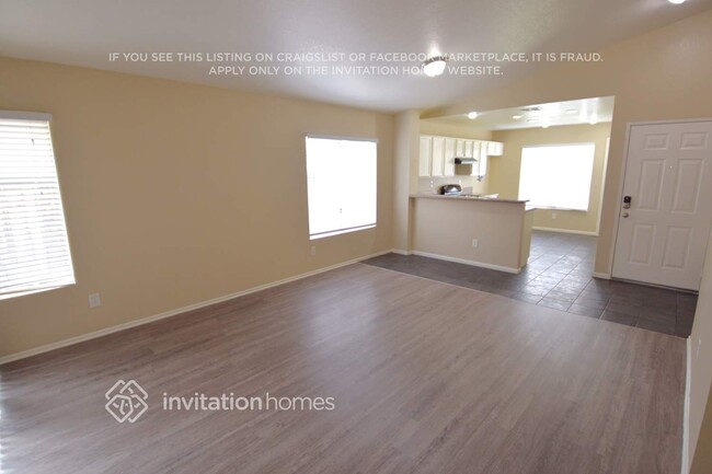 Foto del edificio - 1376 Yukon Ave